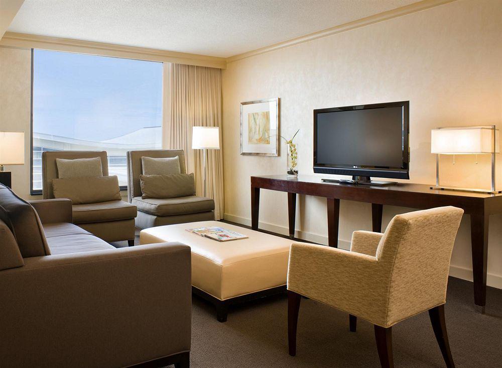 The Westin Detroit Metropolitan Airport Ξενοδοχείο Romulus Εξωτερικό φωτογραφία